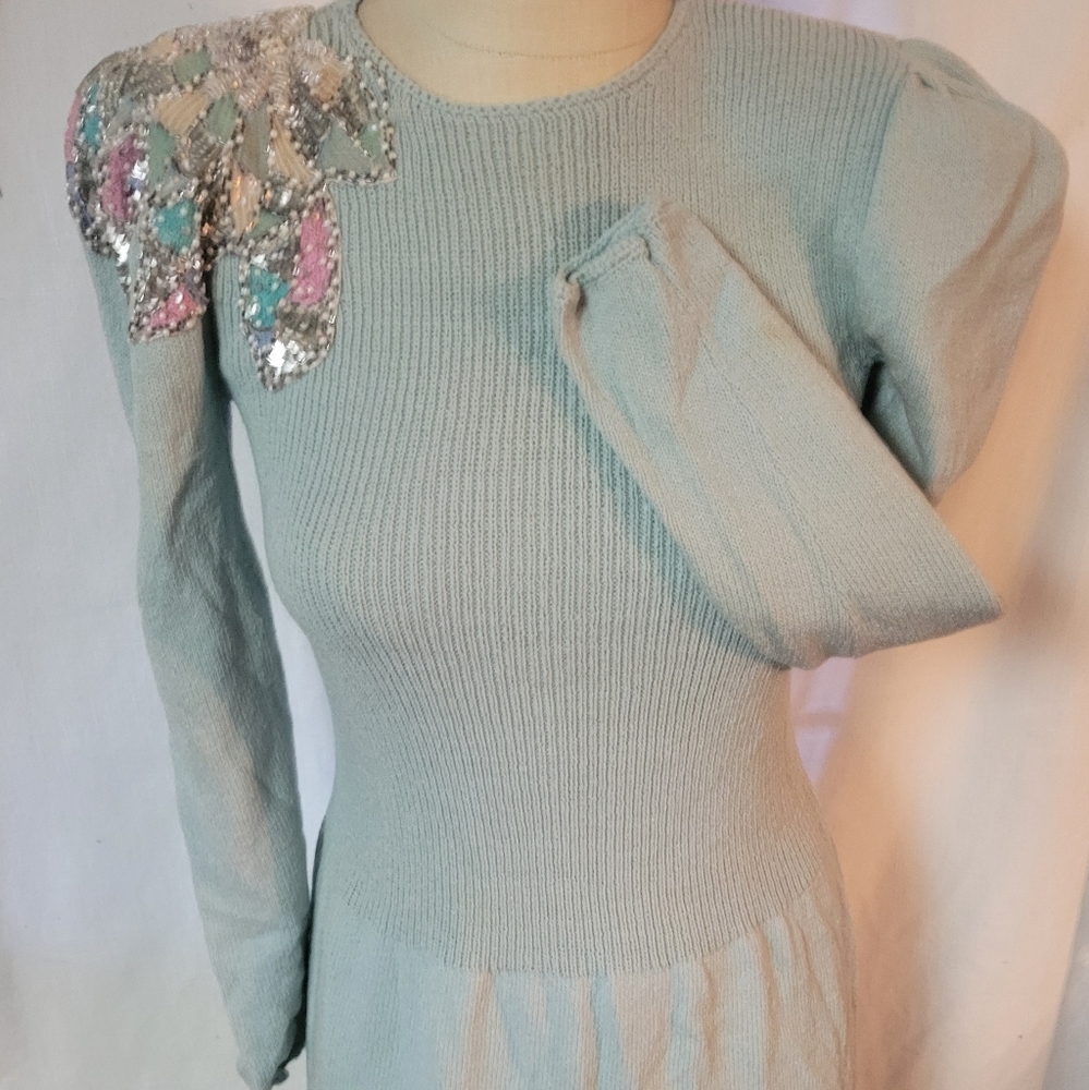 VINTAGE SWEATER DRESS 👗 - Picture 5 of 12